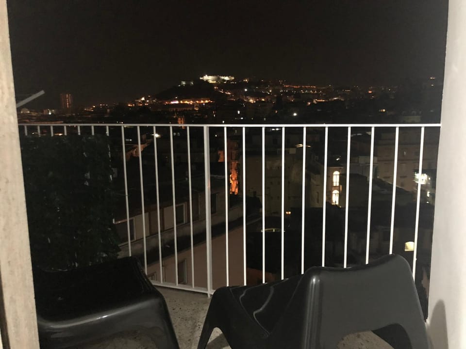 View (from property/room), Balcony/Terrace, City view, Sea view