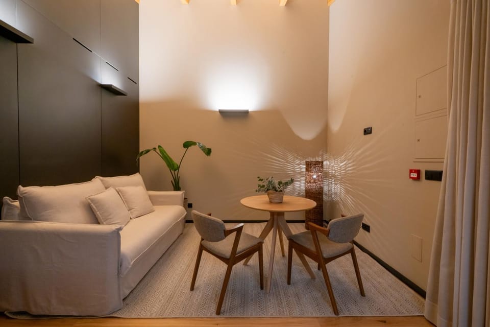 Living room, Seating area, Dining area