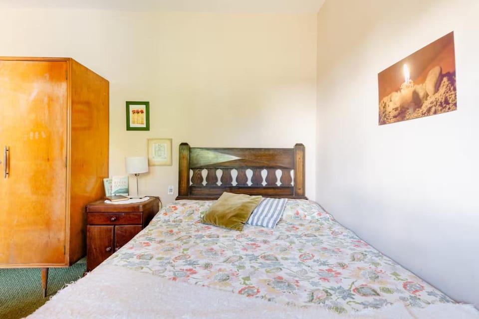 Bed, Other, Photo of the whole room, Bedroom, wardrobe