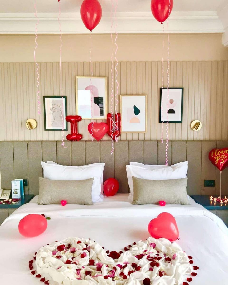 Bed, Decorative detail, Bedroom