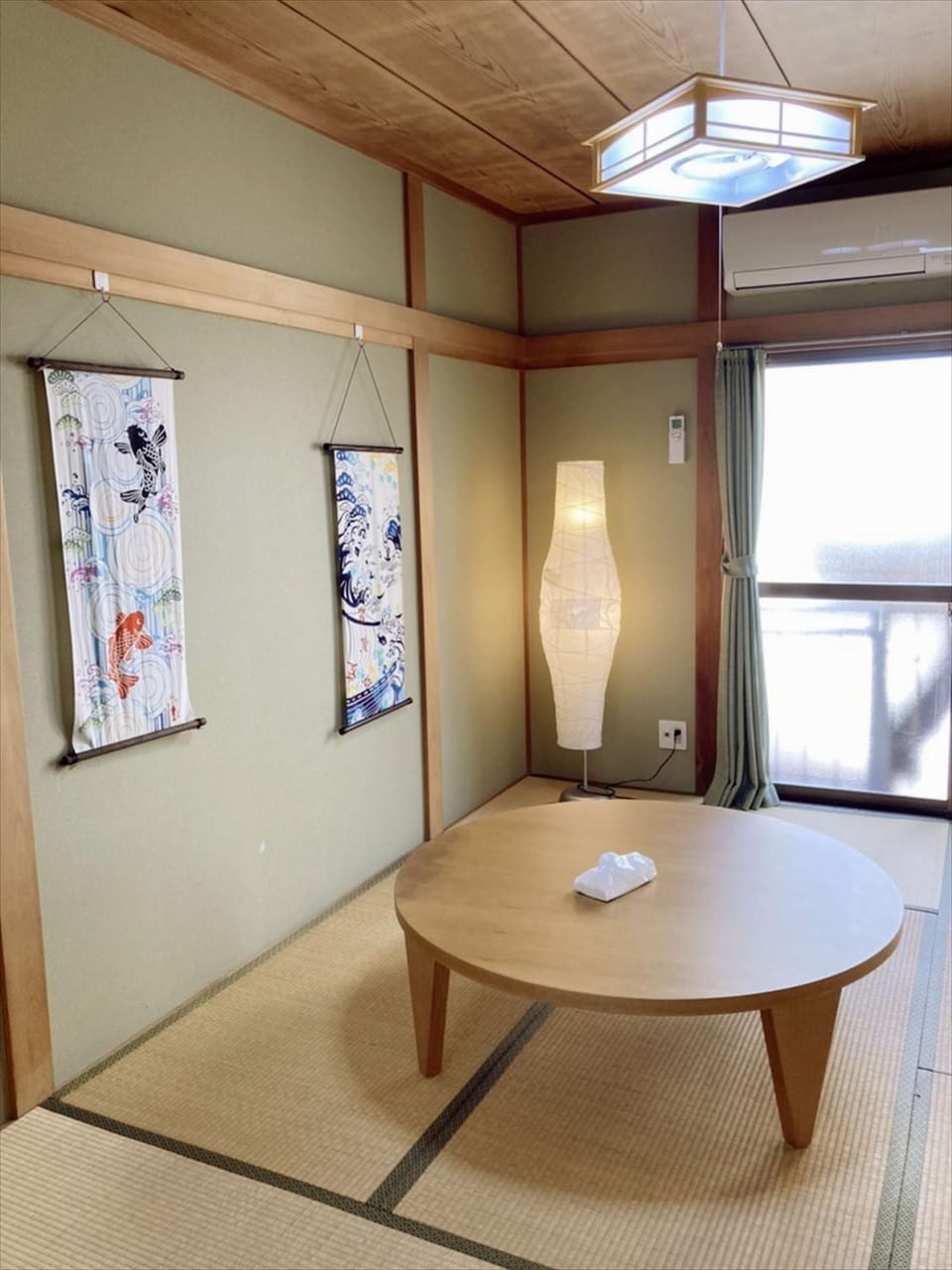 Photo of the whole room