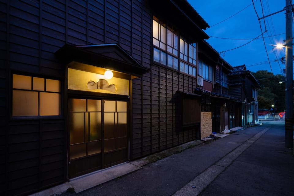 Facade/entrance, Sunset