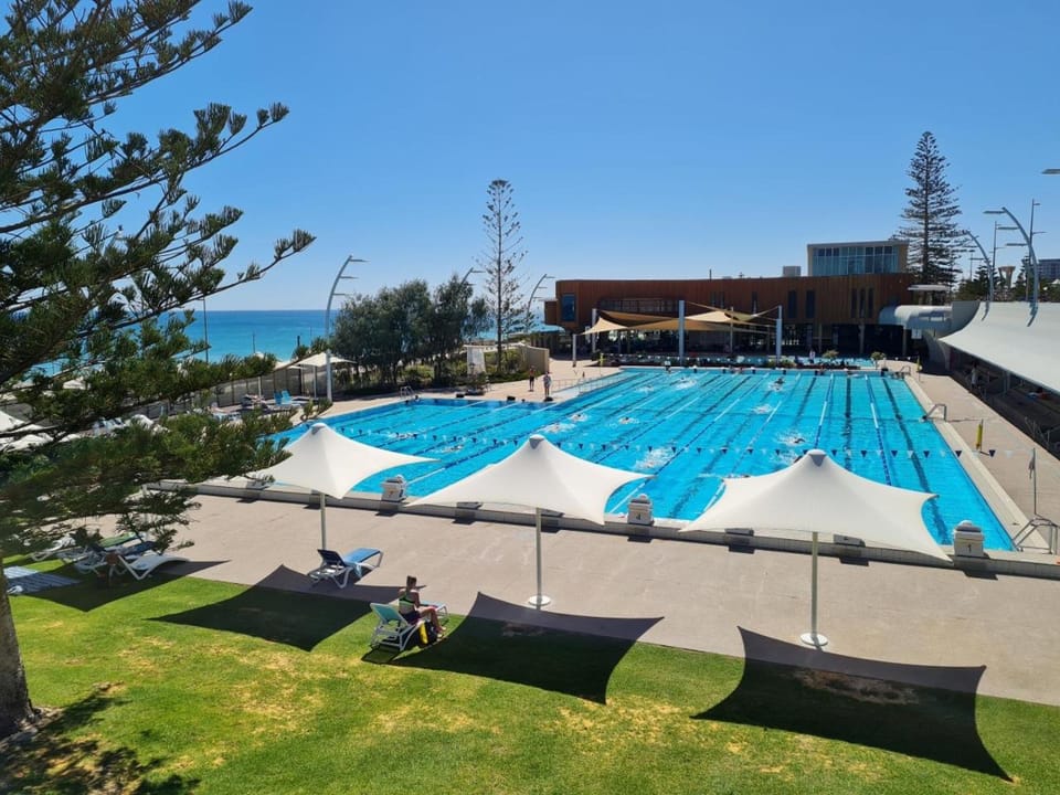 Pool view, Swimming pool, sunbed