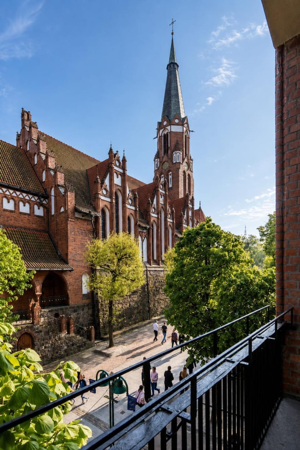 Nearby landmark, Spring, Day, Balcony/Terrace, Landmark view