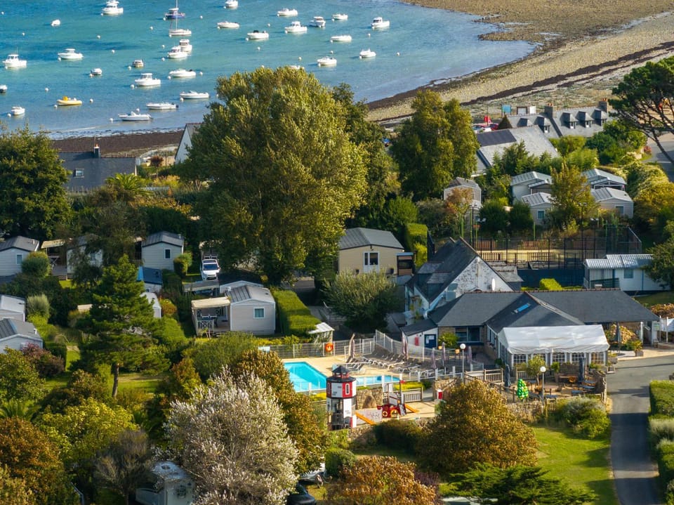 Camping RCN Port l'Epine Campground/ 
RV Resort in Brittany