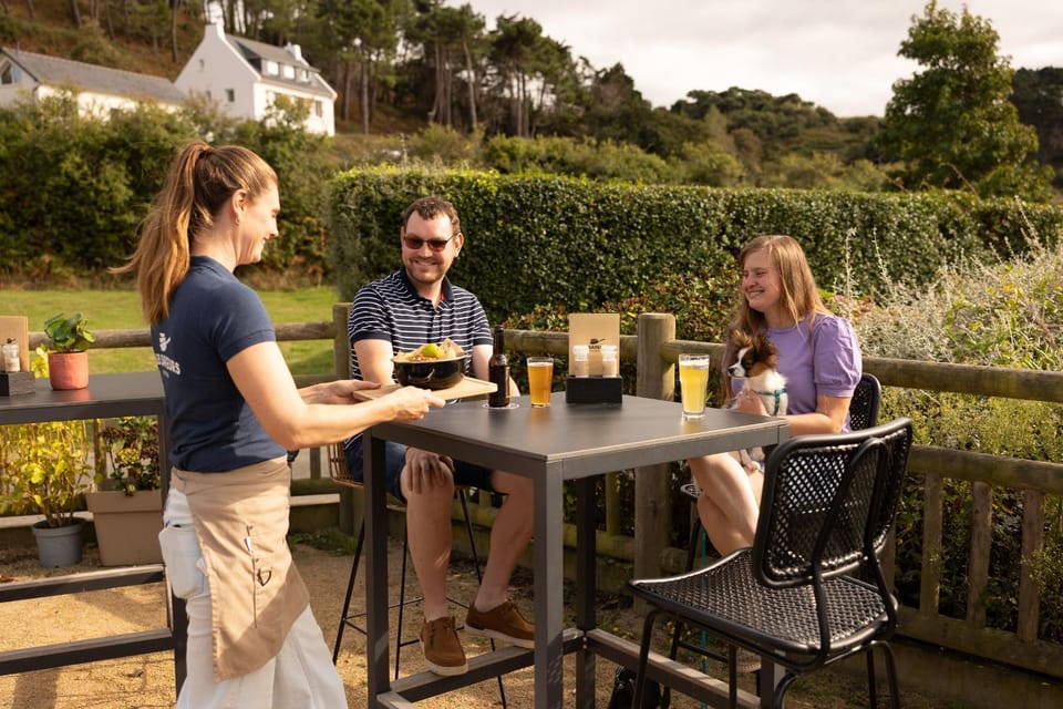 Camping RCN Port l'Epine Campground/ 
RV Resort in Brittany