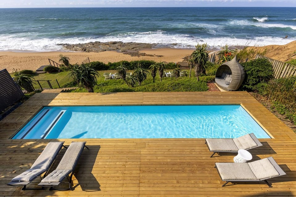 Patio, Spring, Day, Natural landscape, Winter, Summer, View (from property/room), Balcony/Terrace, Seating area, Beach, Autumn, Pool view, Sea view, Swimming pool, Seasons, Time of day, Location, sunbed