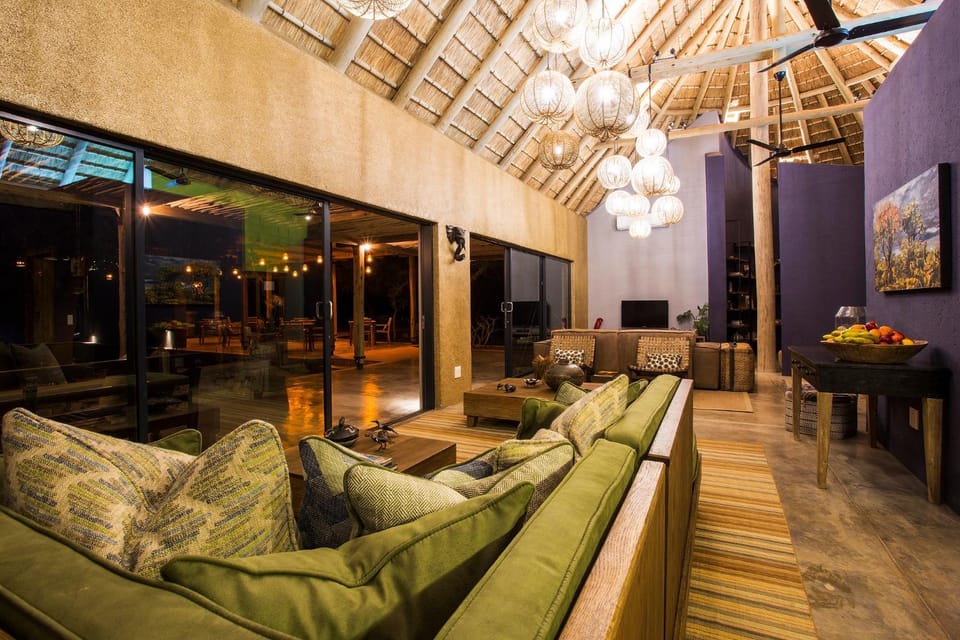Lounge or bar