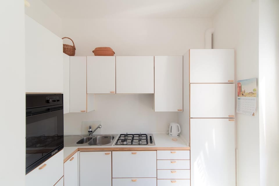Coffee/tea facilities, Kitchen or kitchenette