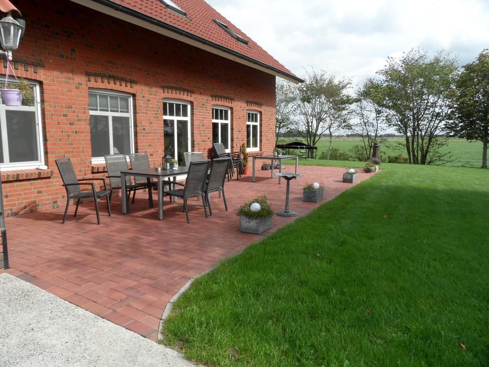 Property building, Garden