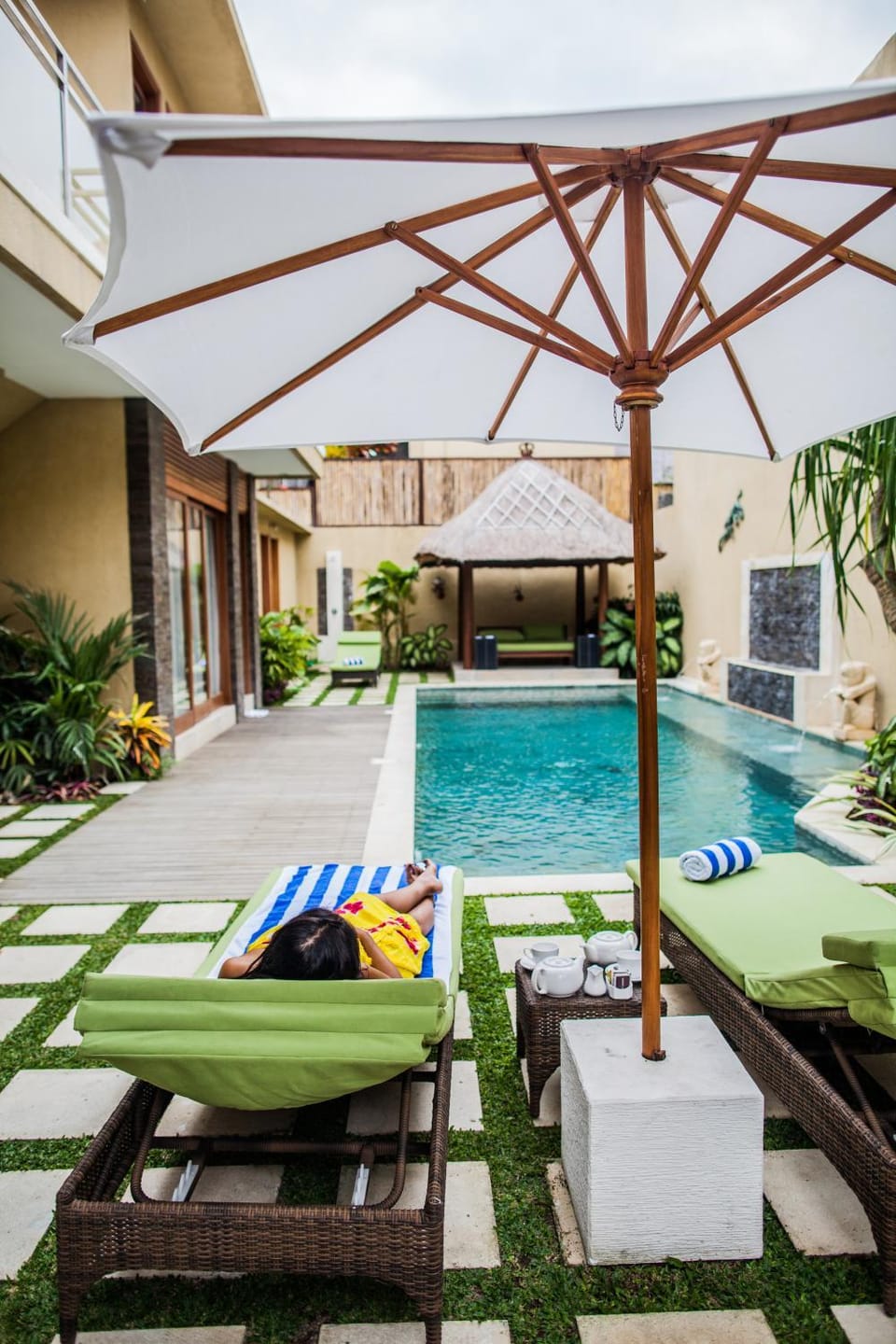 Swimming pool, Swimming pool