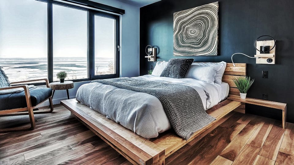 Bedroom, River view