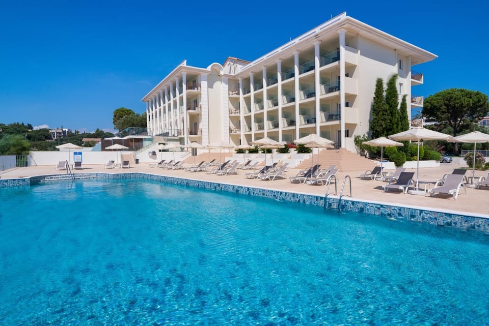 Property building, Swimming pool