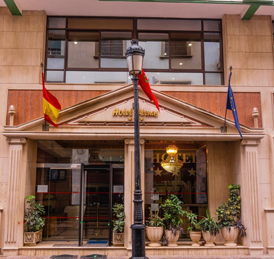 Facade/entrance