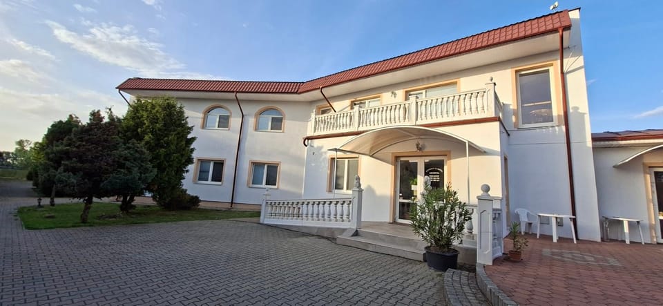PENZION EUROPA Diakovce Bed and Breakfast in Slovakia