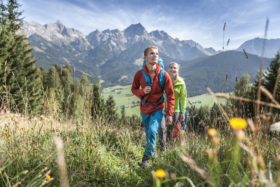 Day, Hiking, Guests