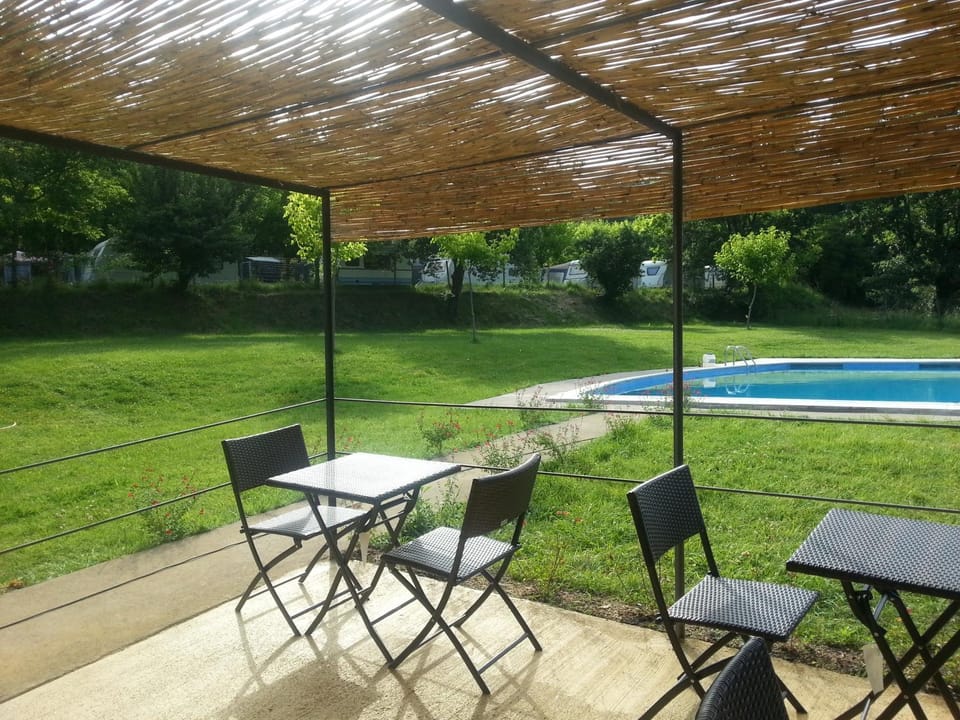 Swimming pool, Swimming pool