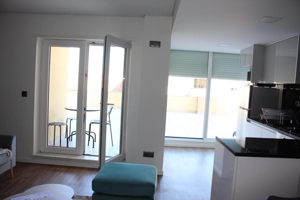 Communal lounge/ TV room, Communal kitchen