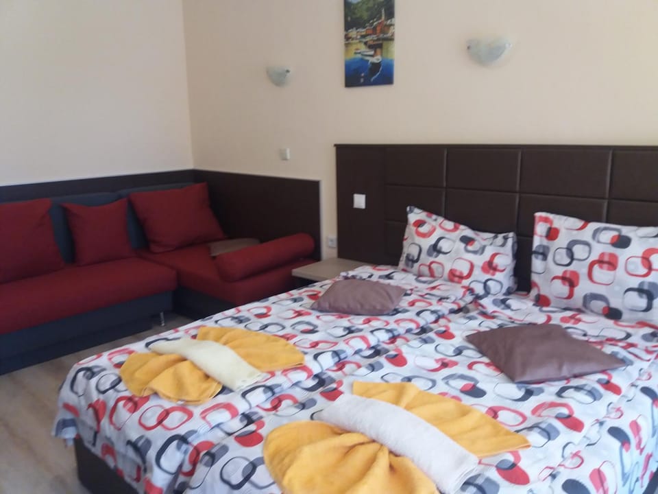 Bed, Photo of the whole room