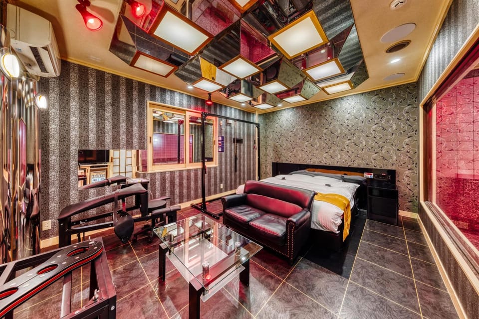 HOTEL ABnormal (Adult Only) Love hotel in Osaka Prefecture