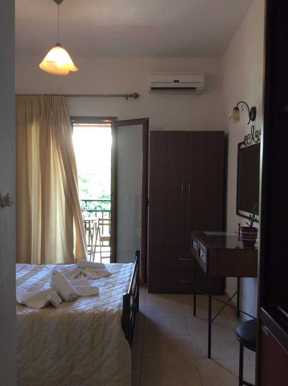 Photo of the whole room