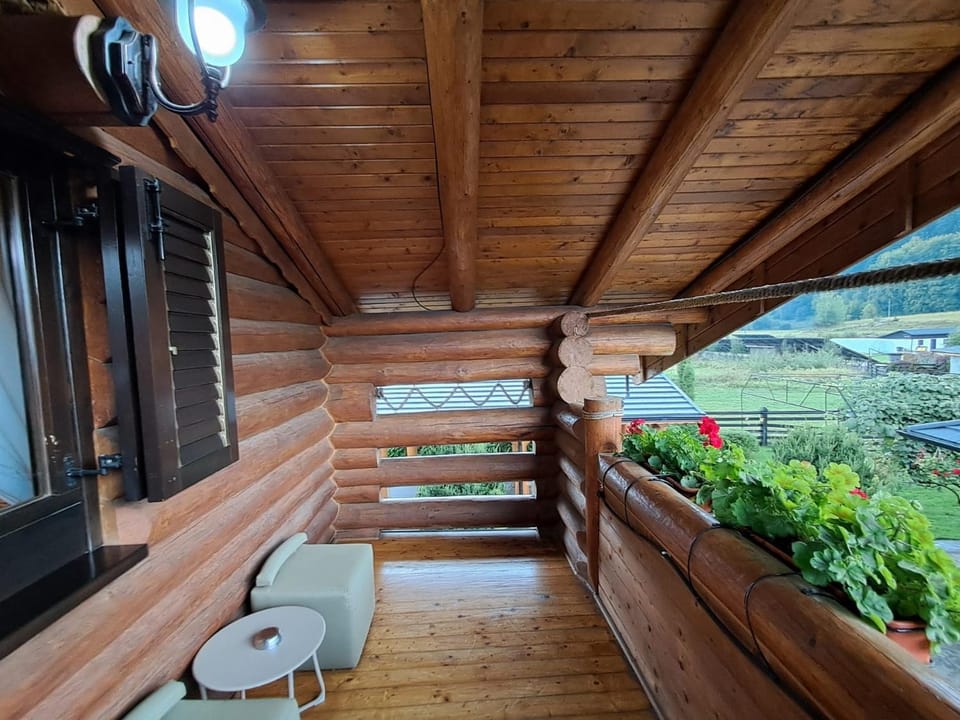 Pensiunea Varvara de Bucovina Bed and Breakfast in Romania