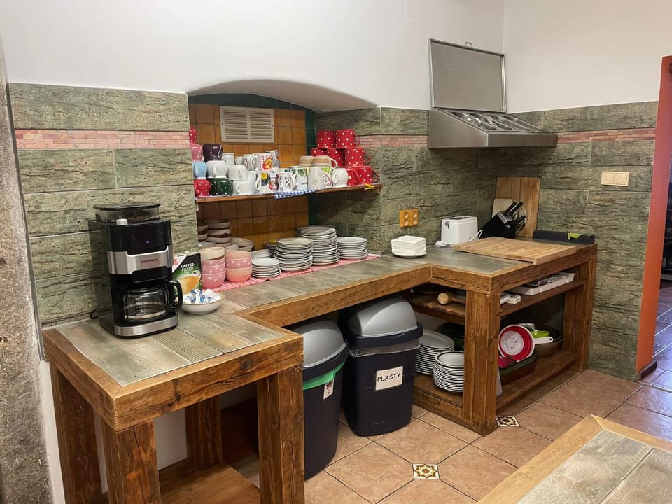 Communal kitchen, kitchen