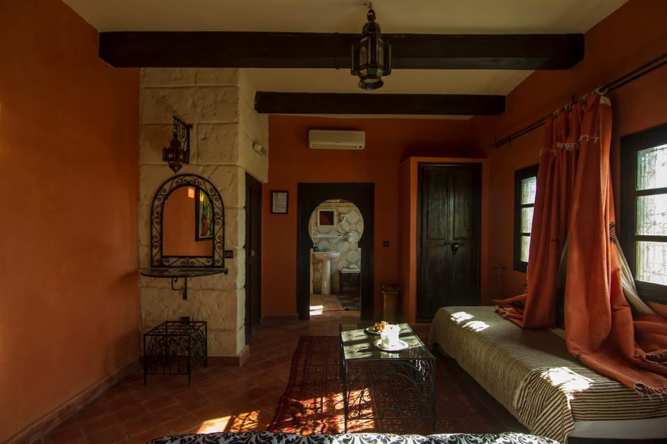 Day, Photo of the whole room, Bedroom