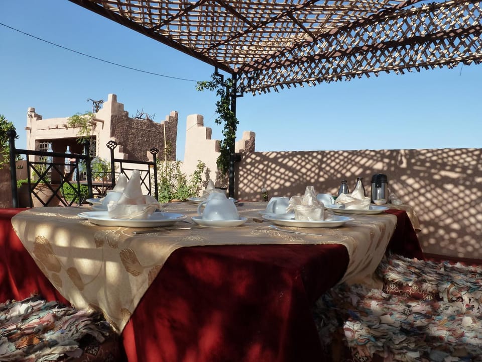 Property building, Breakfast
