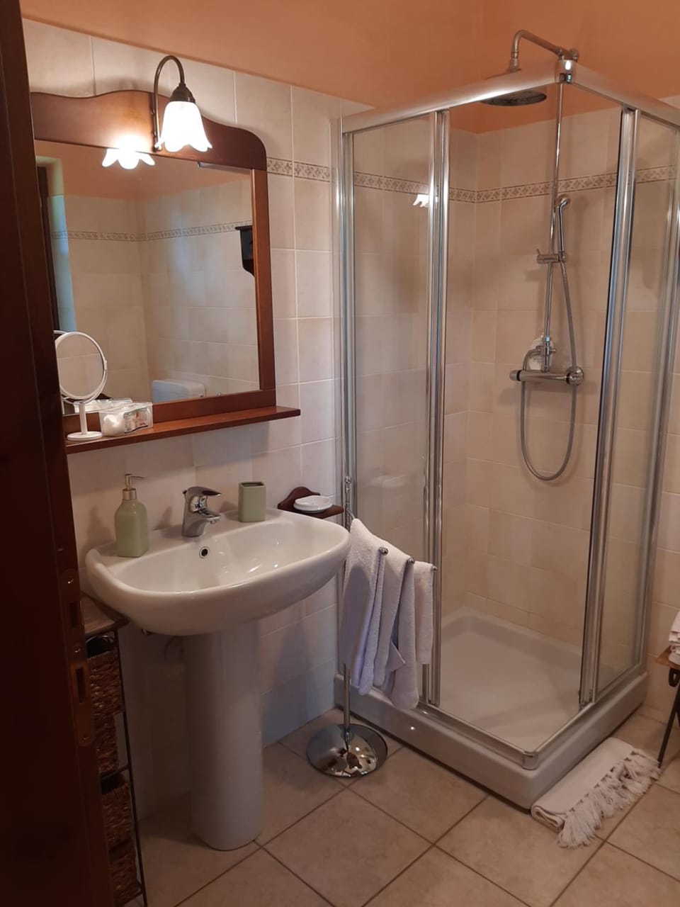 Shower, Bathroom
