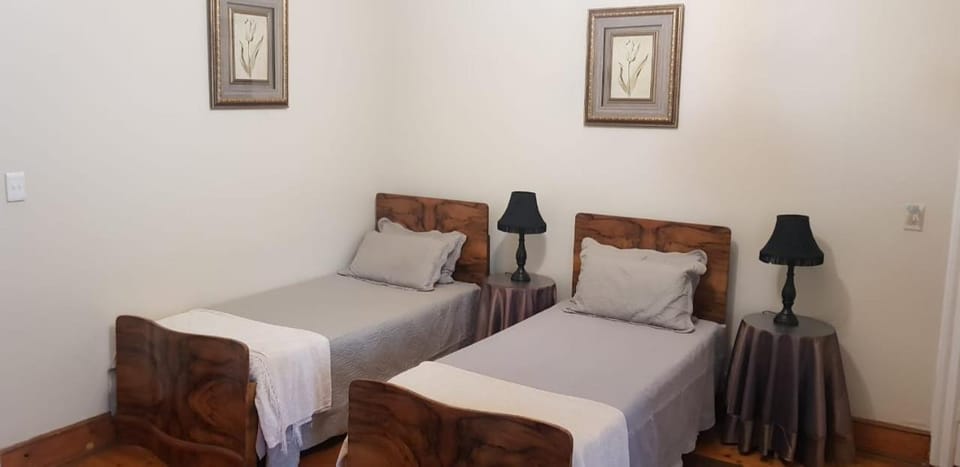 Upper Houghton Guesthouse Bed and Breakfast in Johannesburg