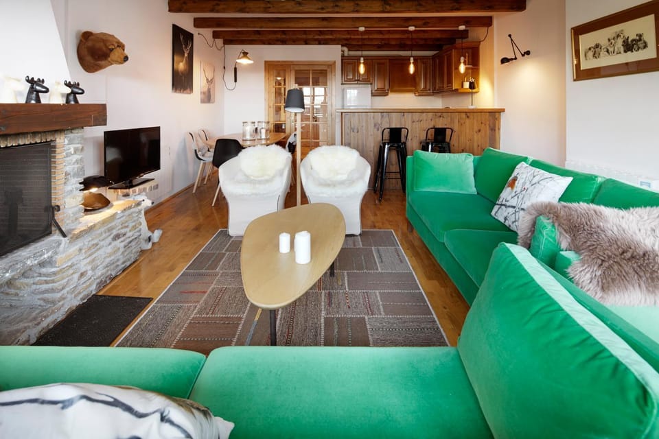 Kitchen or kitchenette, Living room, Dining area