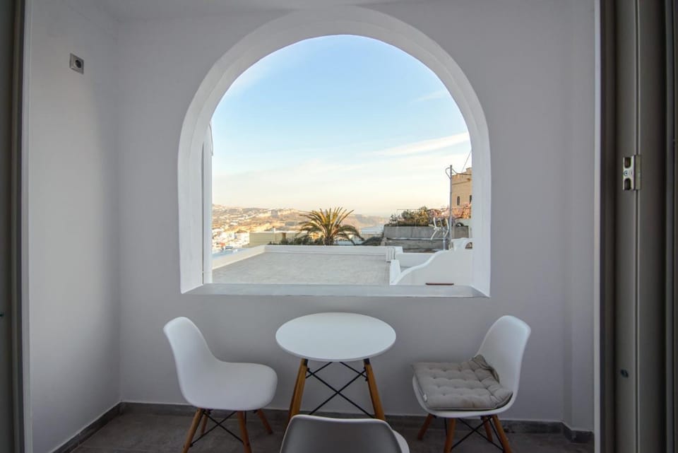 Anemos View Apartment in Thera