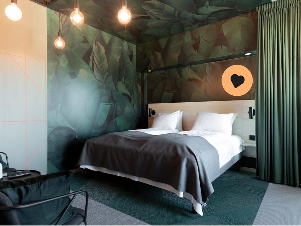 Bed, Bedroom