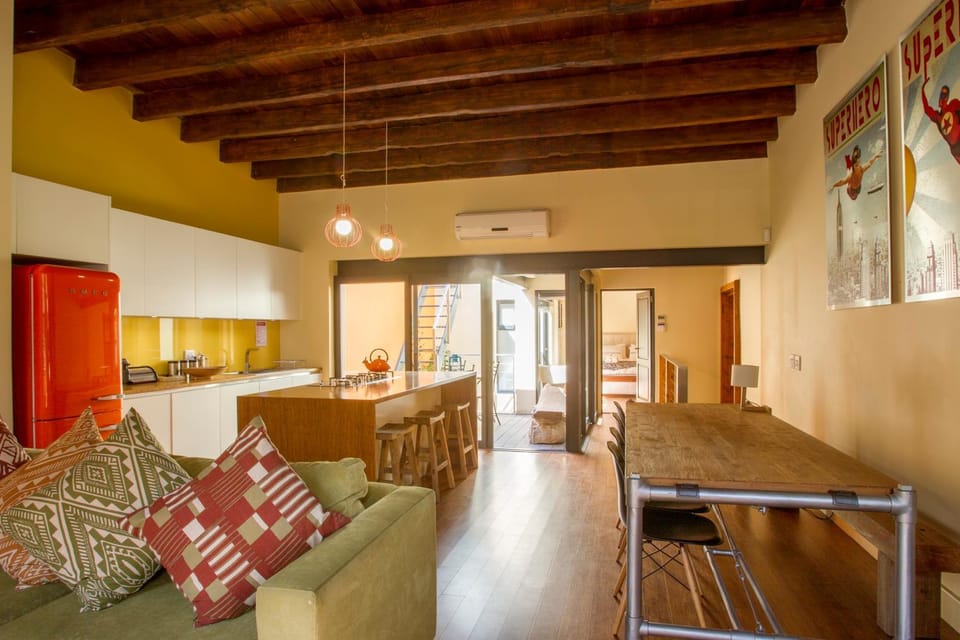 Dining area, kitchen
