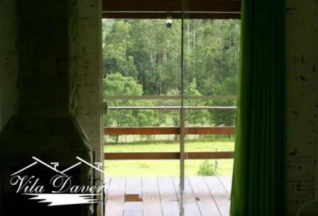 Balcony/Terrace, Text overlay