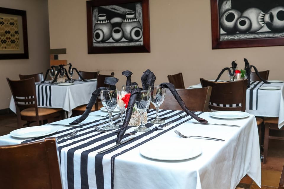 Restaurant/places to eat, Seating area, Dining area, Dining area, Breakfast, Breakfast, Continental breakfast, English/Irish breakfast