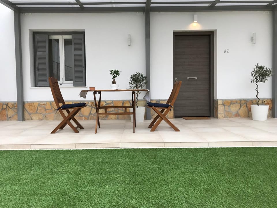Patio, Natural landscape, Garden, View (from property/room), Balcony/Terrace, Balcony/Terrace, On site, City view, Garden view, Landmark view, Quiet street view, Inner courtyard view