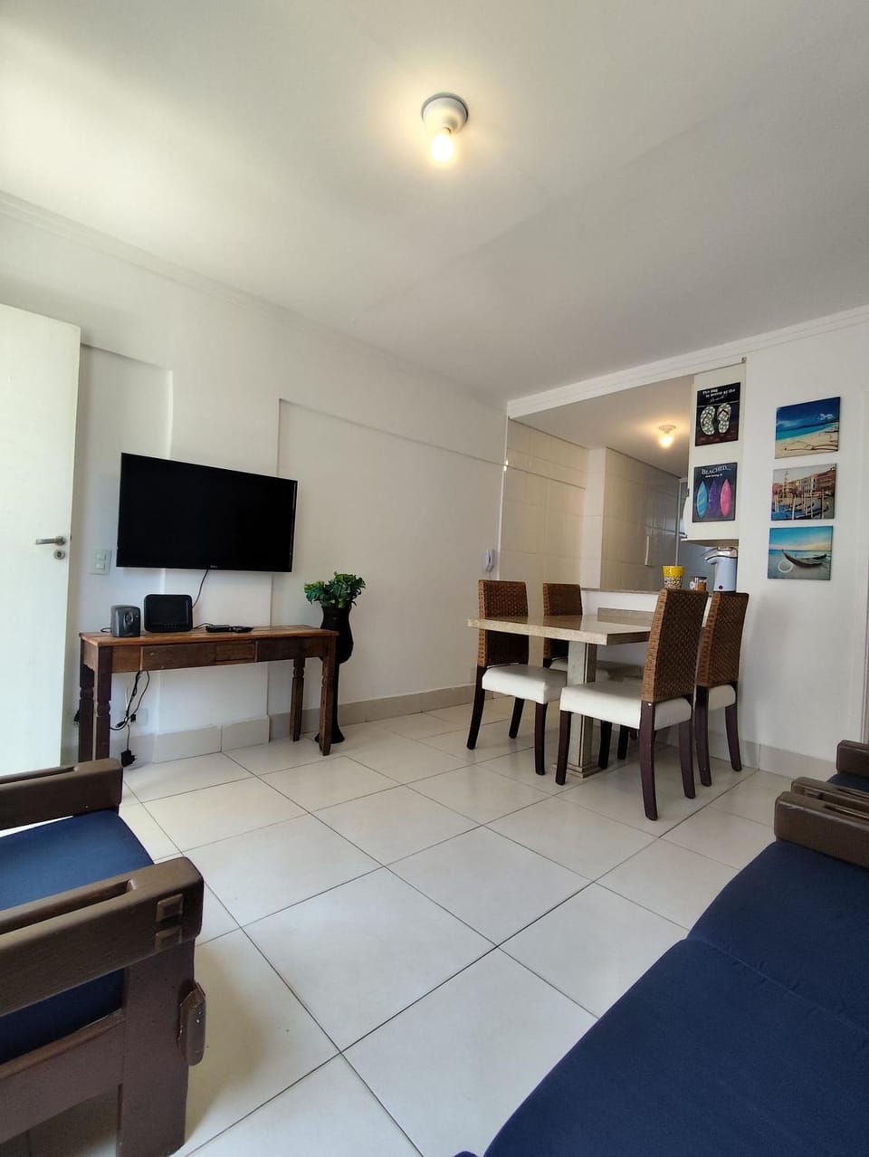 TV and multimedia, Living room, Dining area