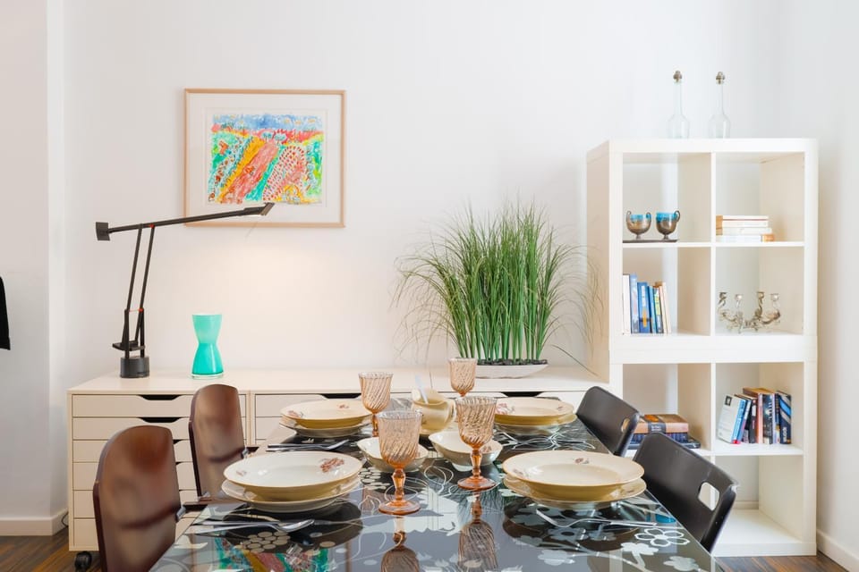Food and drinks, Dining area, Food, Drinks