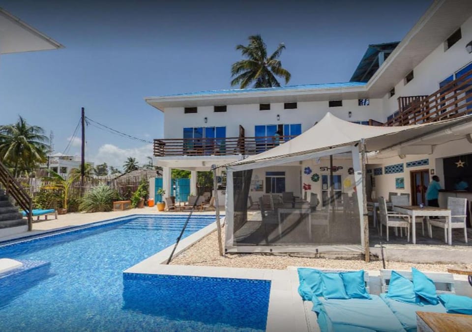 Property building, Restaurant/places to eat, Swimming pool