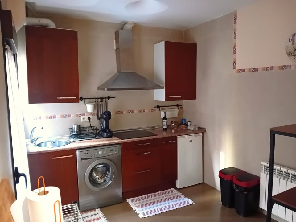 Kitchen or kitchenette, Kitchen or kitchenette