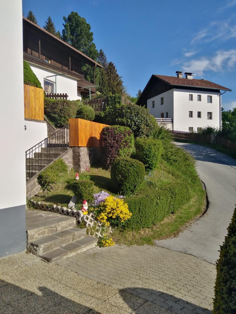Neighbourhood, Garden