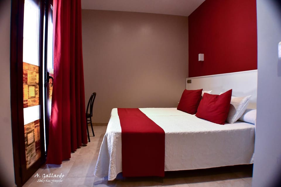 Hostal Playa Candor Bed and Breakfast in Rota
