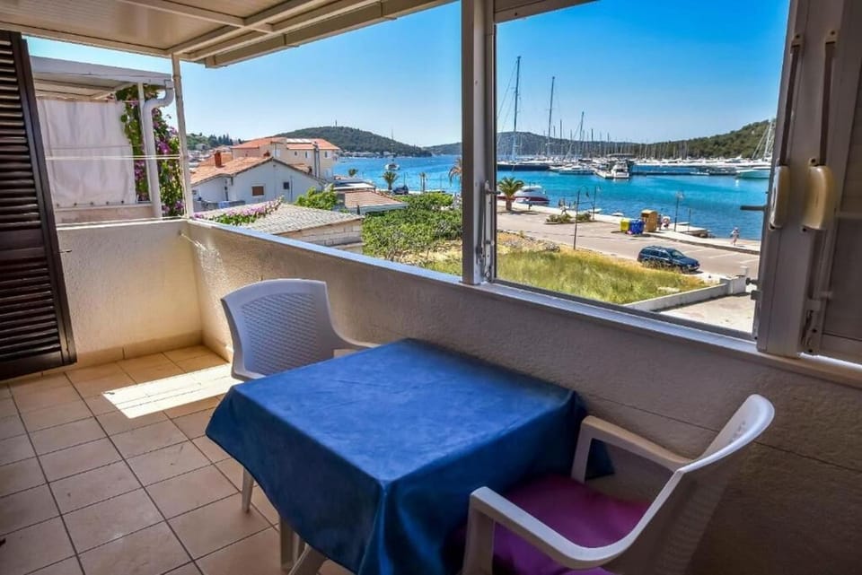 Day, View (from property/room), Balcony/Terrace, Seating area, City view, Sea view