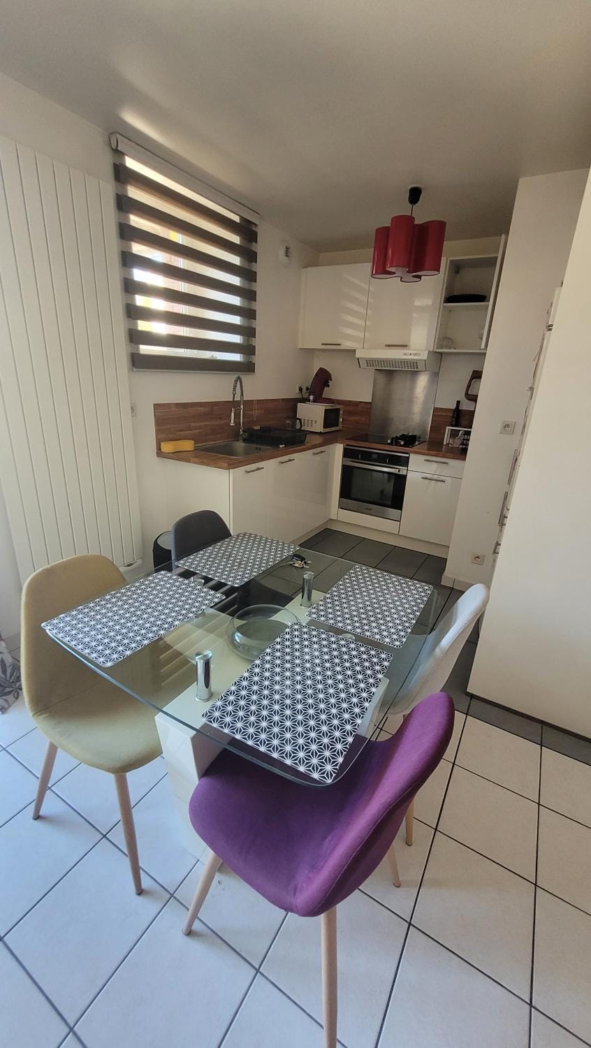 Apparte Cosy Avec Terrasse Et Parking Apartment in Brittany