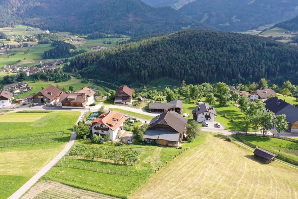 Neighbourhood, Mountain view