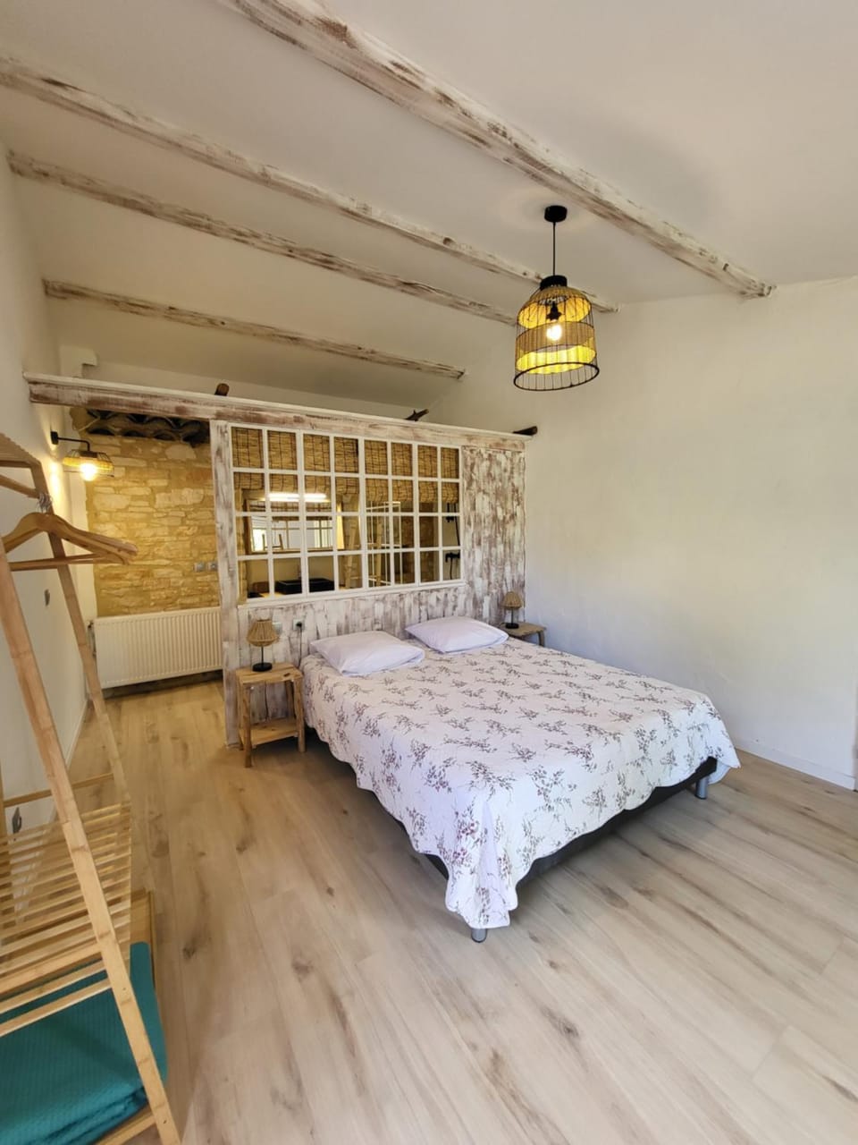 1 Chambre piscine commune et 1 Gite piscine privée La Sauvasse Bed and Breakfast in Provence-Alpes-Côte d'Azur