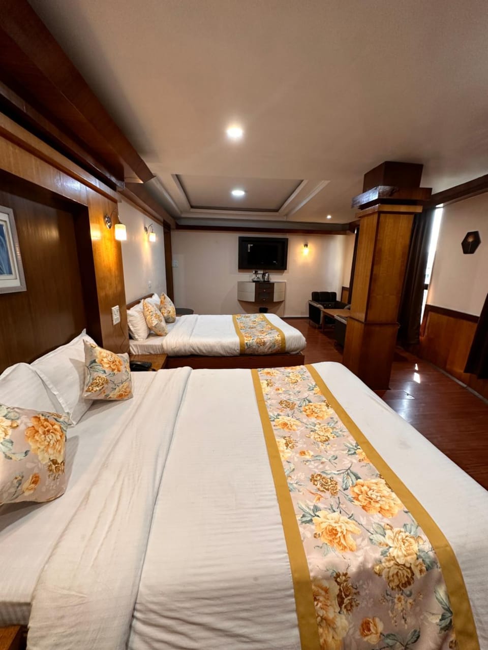 Hotel Gajraj Near M G Marg Hotel in India