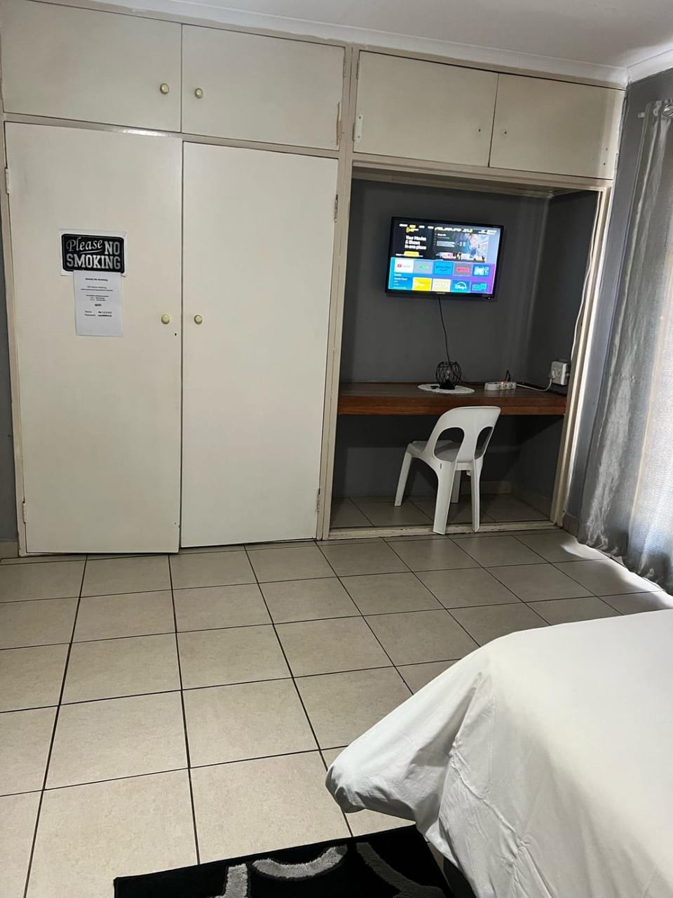 Stay at Home Airport Lodge Vacation rental in Gauteng